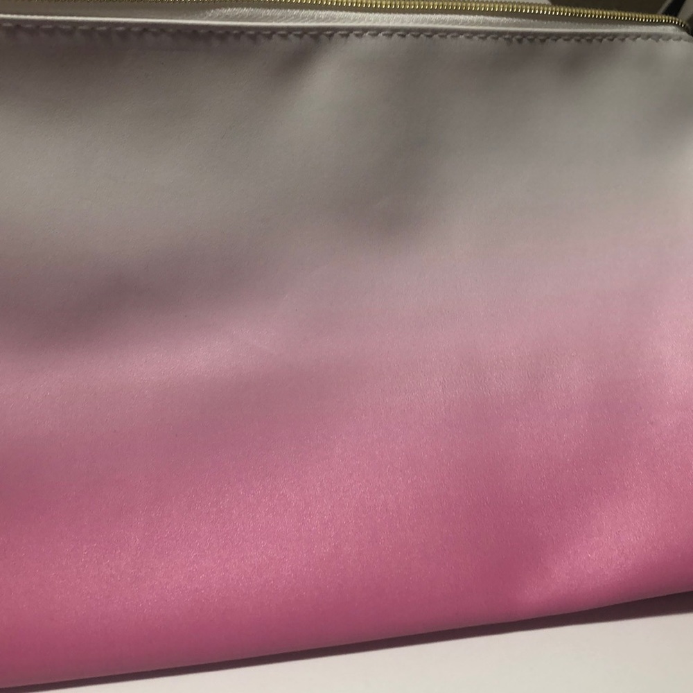 Makeup Bag - Picture 4 of 6